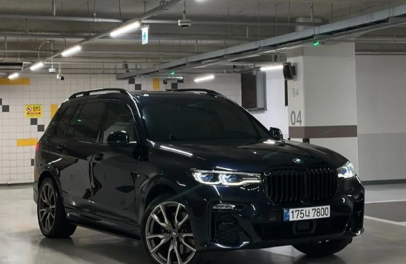 BMW X7 2